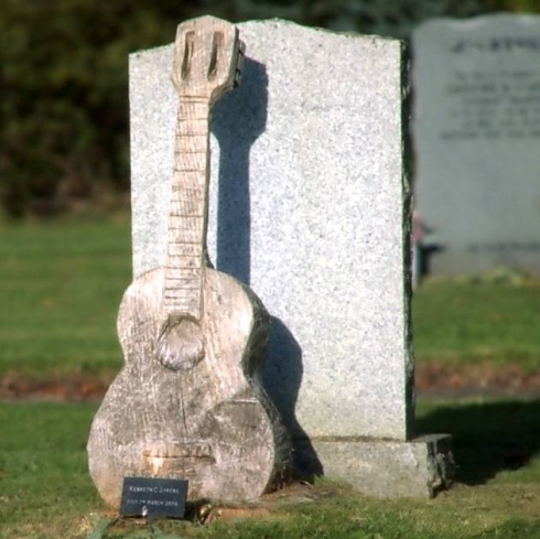 chip-ragsdale-a-guitar-and-grave